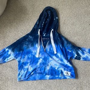 Cropped Crew Neck